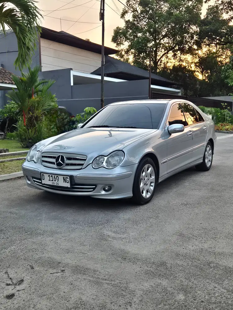 Mercedes-Benz C230 2.5L V6 Automatic 2006