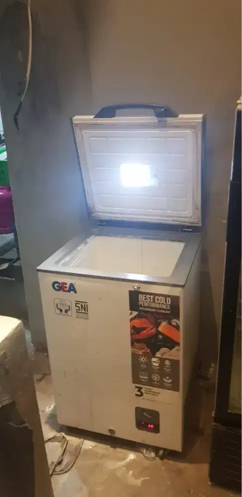 Freezer Box Gea 100 Liter Nego Garansi Jalan