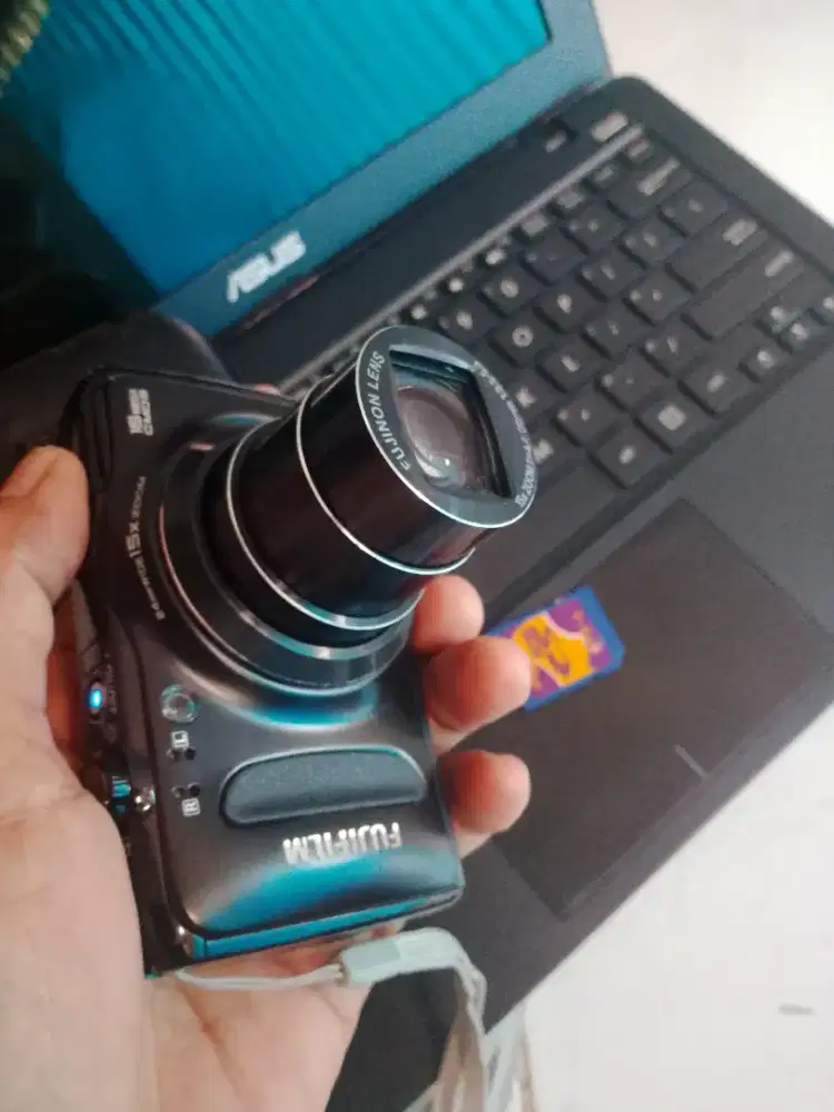 Jual kamera digicam Fujifilm finepix F660EXR normal mulus
