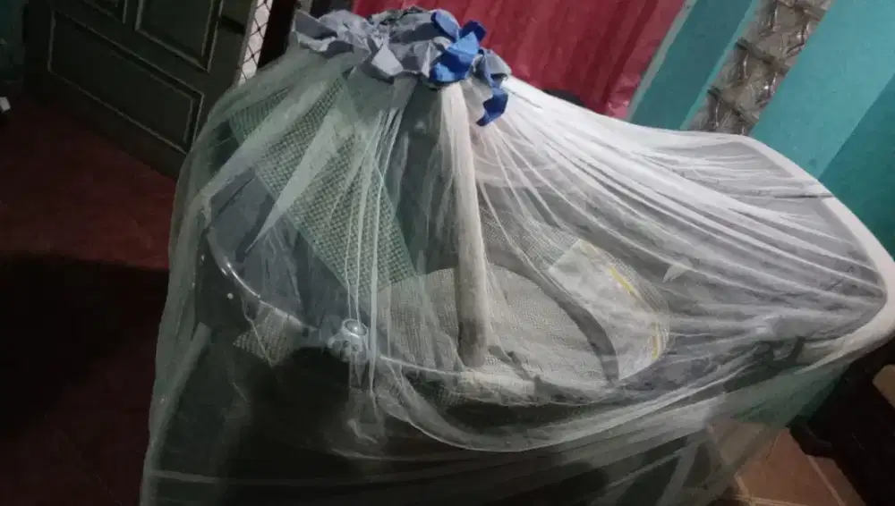 Box bayi tempat tidur bayi
