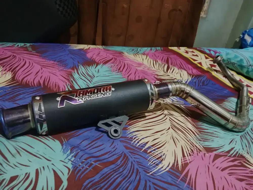 kenalpot vario 125/150