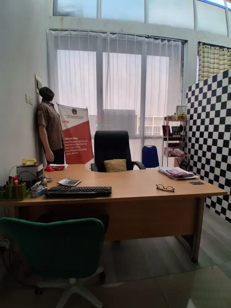 Di Jual Meja & Kursi Kerja Direksi