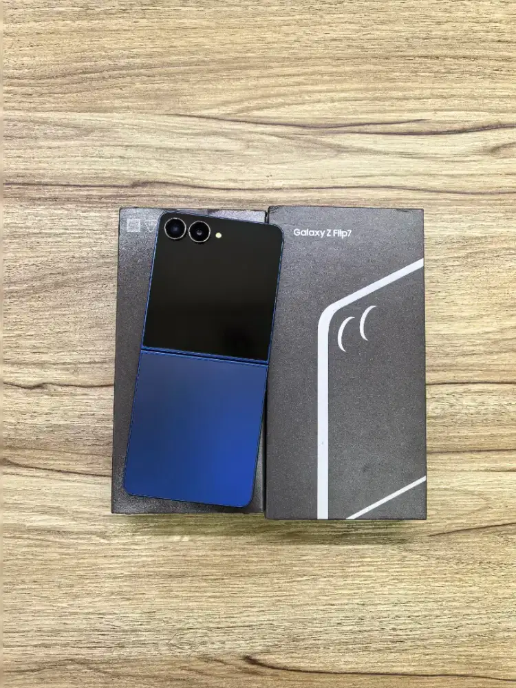 Samsung Z Flip 7 12/512GB Sein