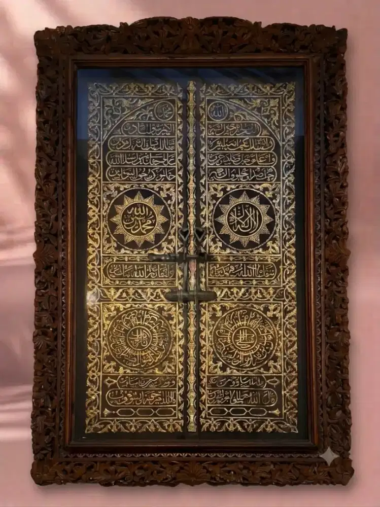 Kaligrafi ukiran ka'bah mewah besar