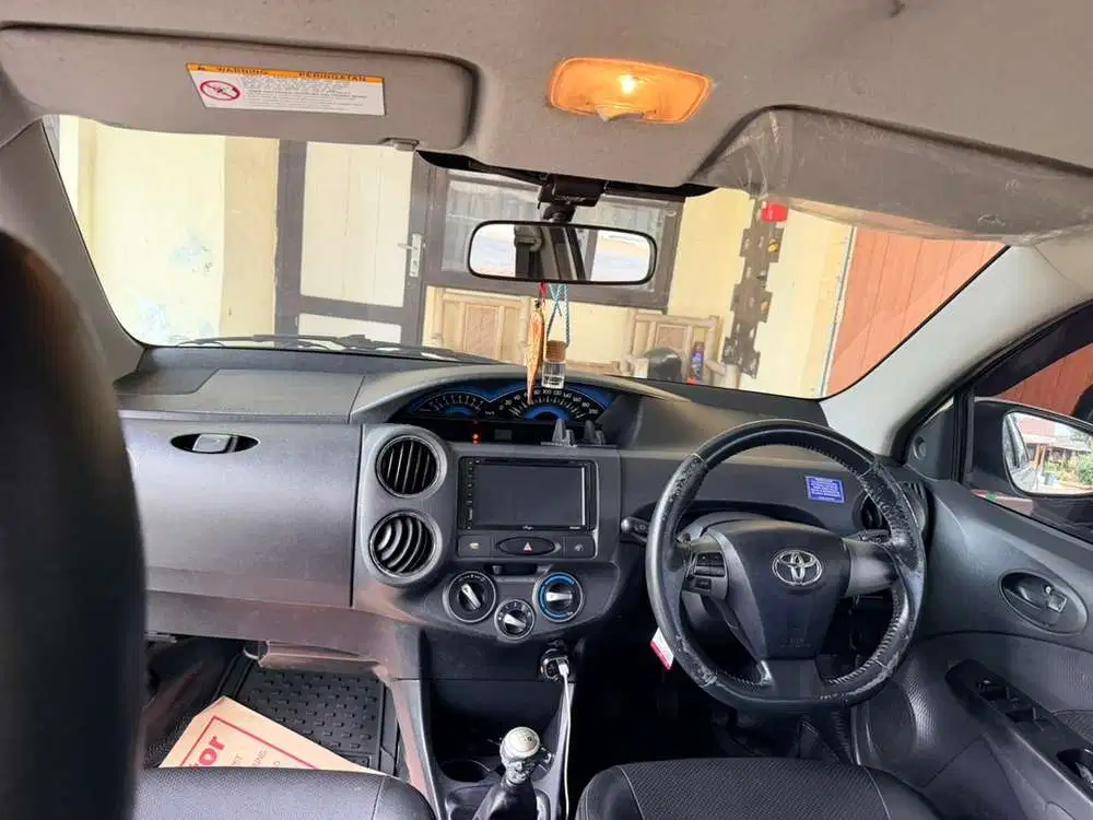 Toyota Etios Valco 2015 Bensin