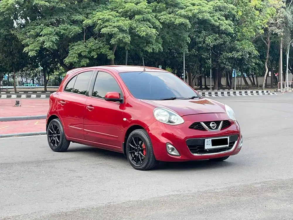 MARCH XS 1.5 2014 MATIC // KREDIT DP 20 JUTA
