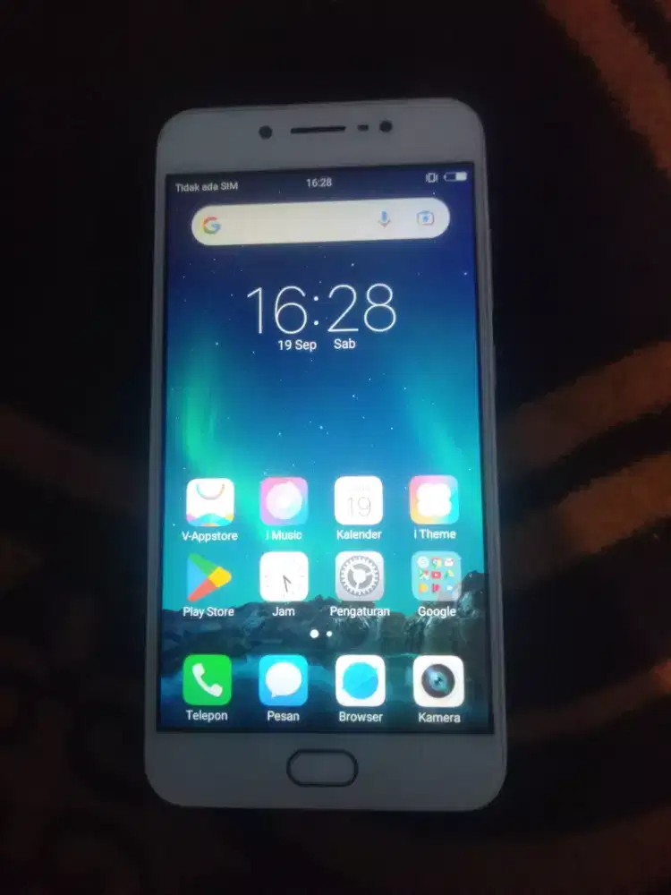 Jual cepet hp Vivo v5s ram 4