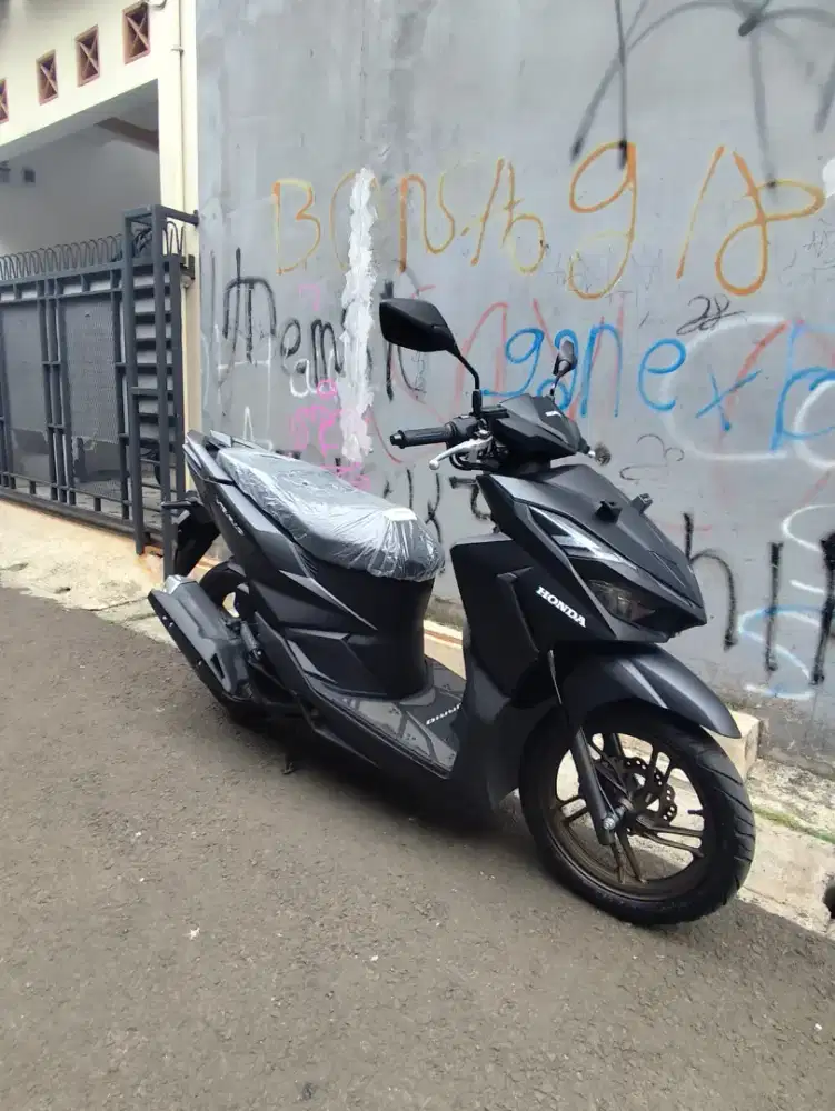 Honda Vario Gen 3 125 2025 Akhir Keyless