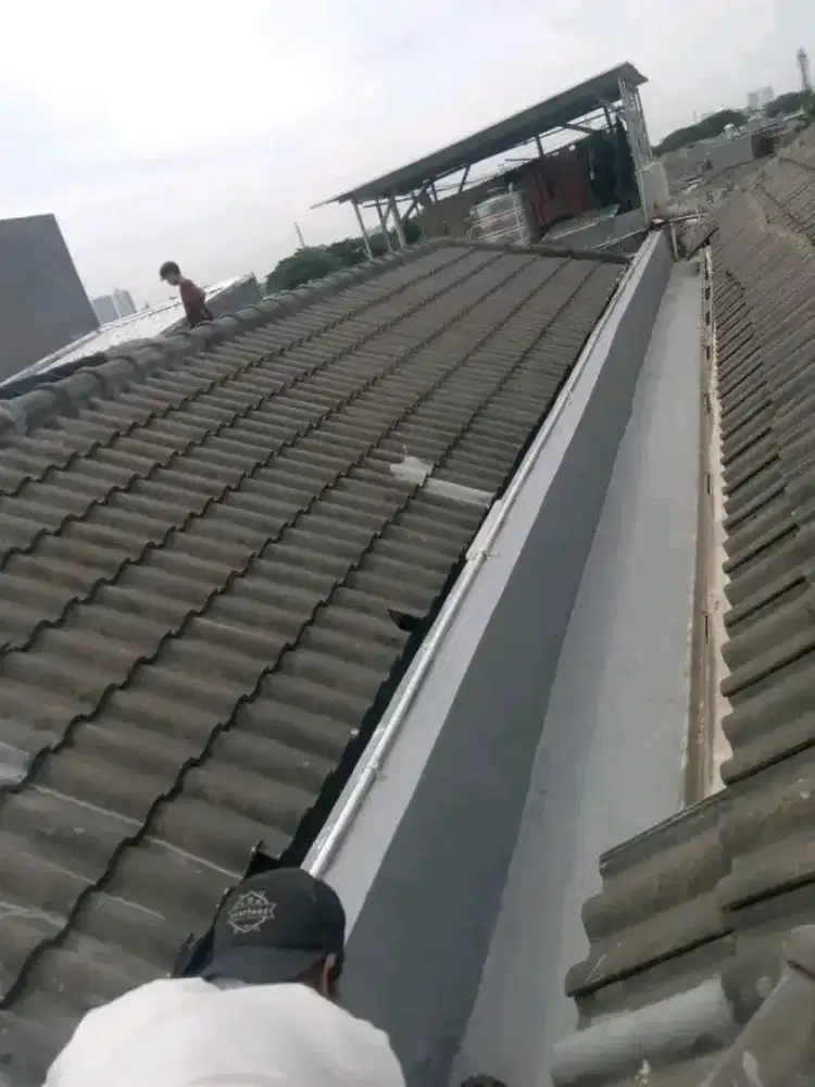 Tukang atap bocor ganti atap rumah renopasi bangunan