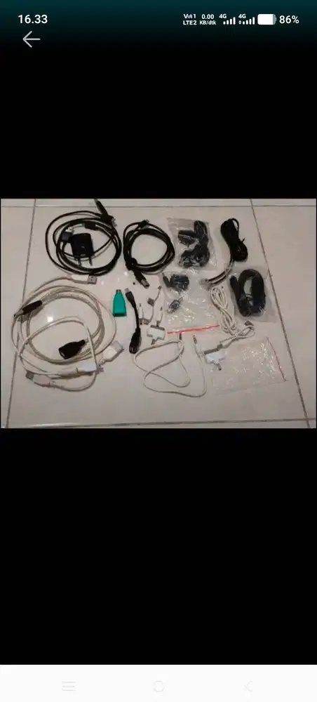 Aneka kabel hp charger data dll semuanya 50rb saja sesuai gambar bu