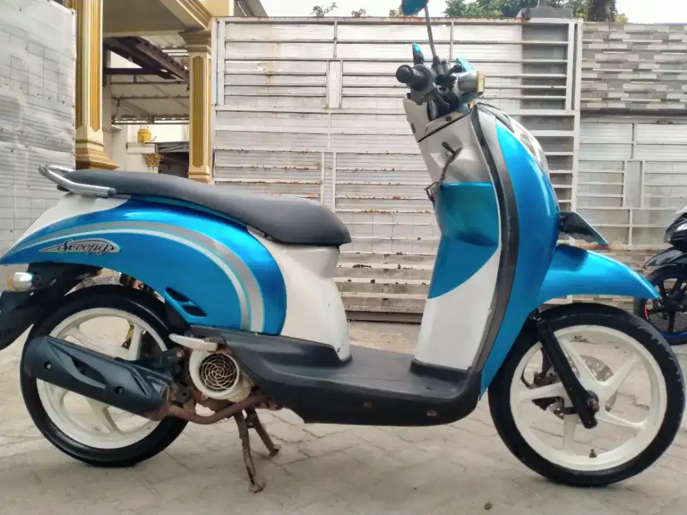 Honda Scoopy lengkap motor sehat walafiat keterangan detail dibawah