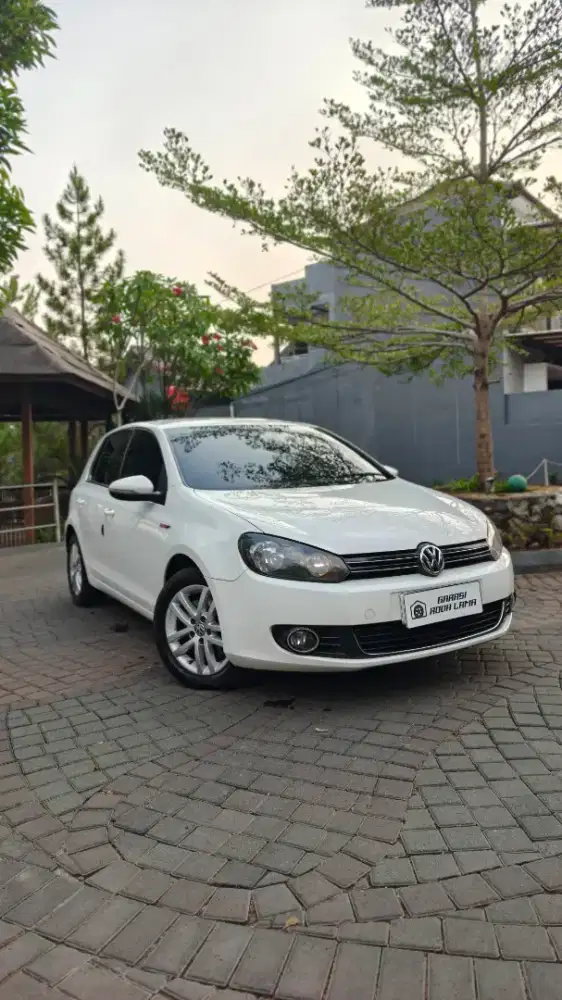 Volkswagen Golf 2012 Bensin