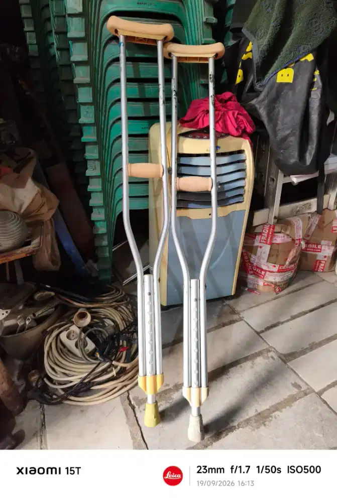 TONGKAT KETEK KETIAK WALKER KRUK