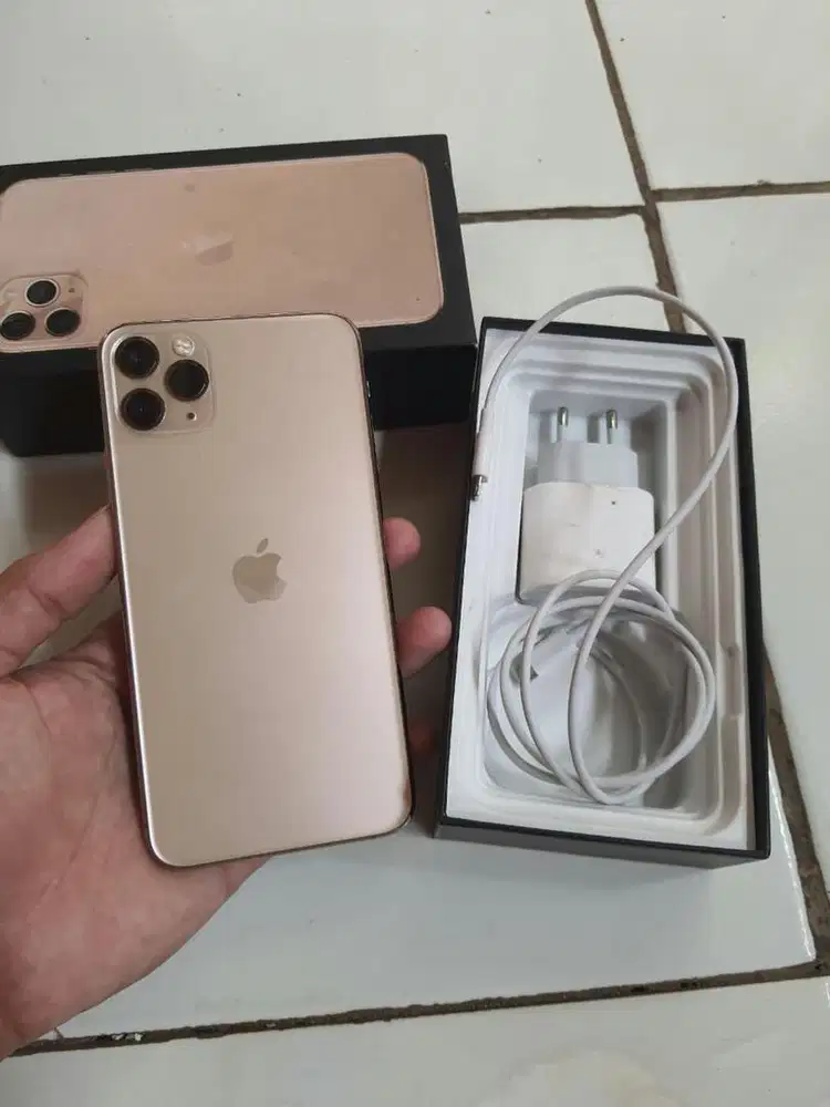 jual ajah ip 11 PM nego hingga deal