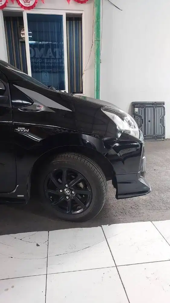 DP 3 JT Agya GR 1.2 Manual 2022 Glossy Black
