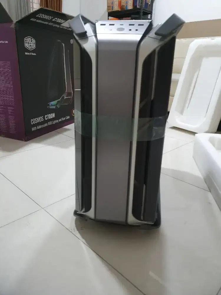 Casing Cooler Master Cosmos C700M