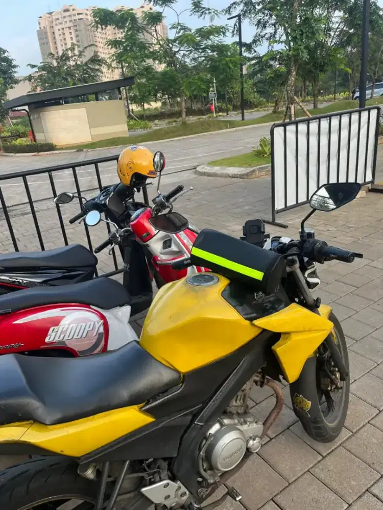 YAMAHA VIXION 2013 BEKAS