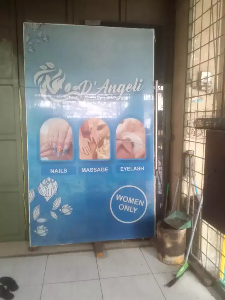 Kaca pintu rumo