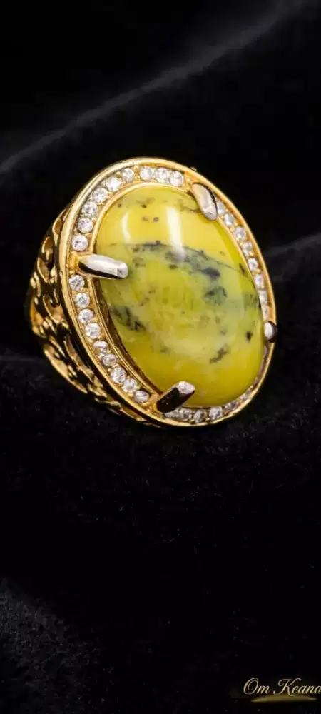 Cincin Batu Akik Lumut Kuning Kristal