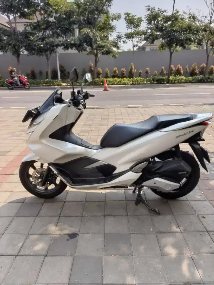 Pcx 2018 white mulpis km rendah