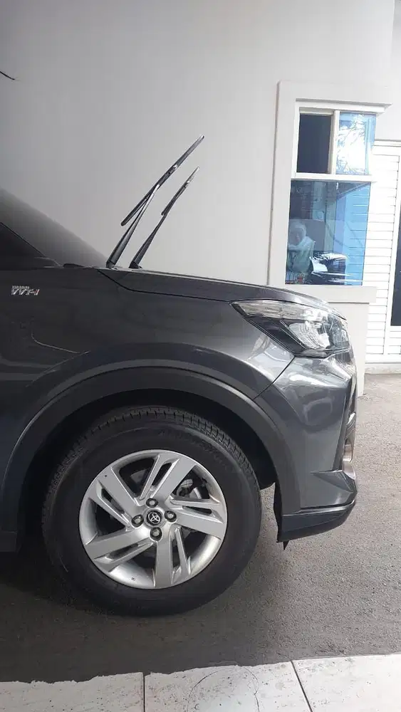 DP 12 JT Toyota RAIZE G 1.2 MATIC 2024 Strong Grey