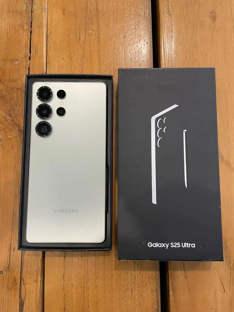 Samsung Galaxy S25 Ultra 12/512GB Ex Resmi Indonesia No Minus