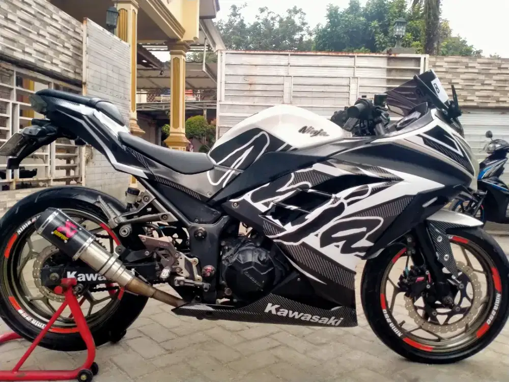 Kawasaki Ninja FI 250cc lengkap mesin segel keterangan detail dibawah