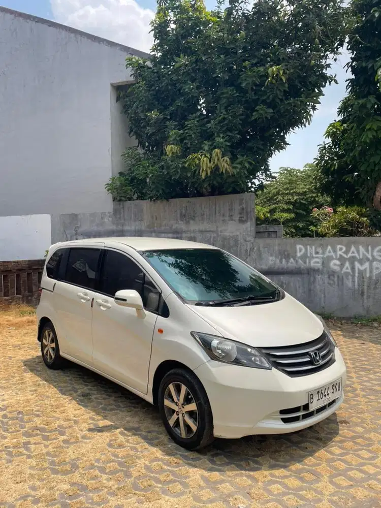 Honda Freed 2010 Low km