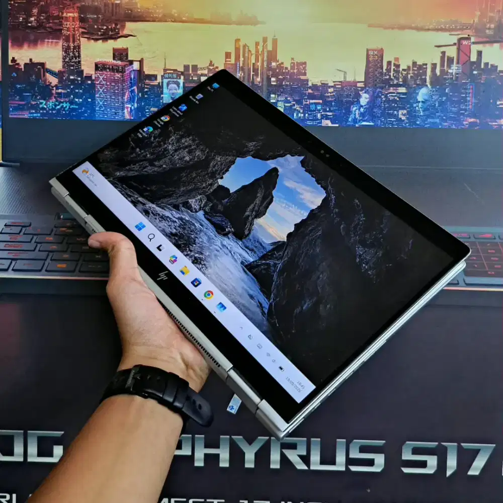 Hp Elitebook x360 1030 G3 intel core i5-8250U RAM 8GB SSD 256 GB