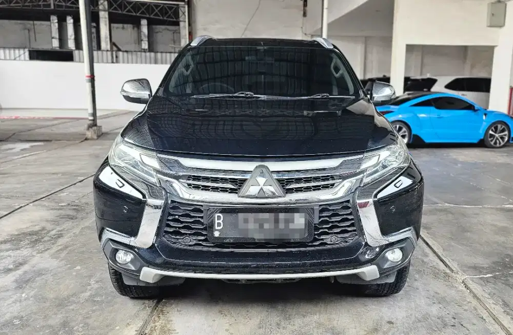 Mitsubishi Pajero Dakar AT Matic 2017 Hitam Black Piano Siap Pakai