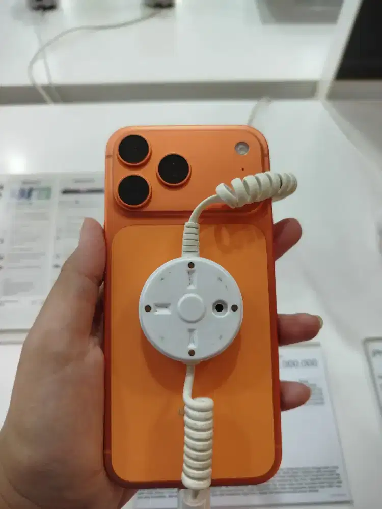 Handphone iPhone 17 Pro max