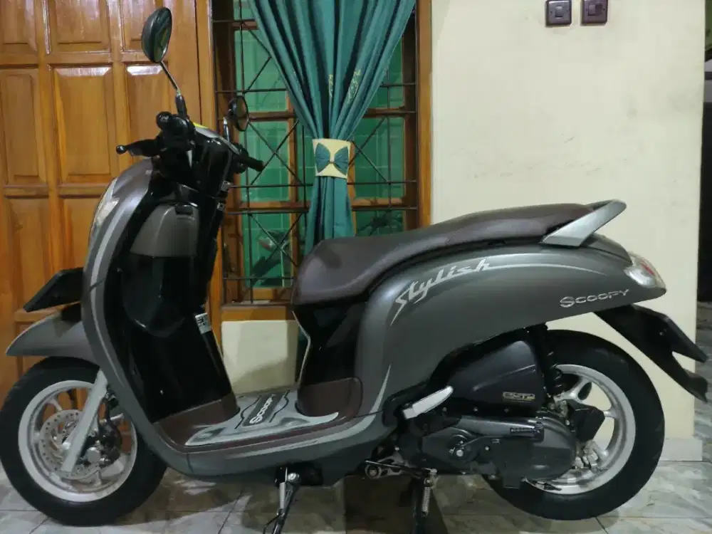 ISTIMEWA PERSIS BARU SCOOPY STYLISH DONAT CBS ISS SUPER MULUS NO MINUS