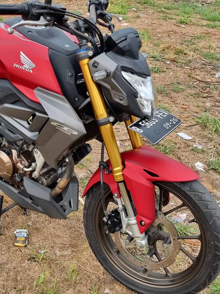 Honda CB150R 2021 v4