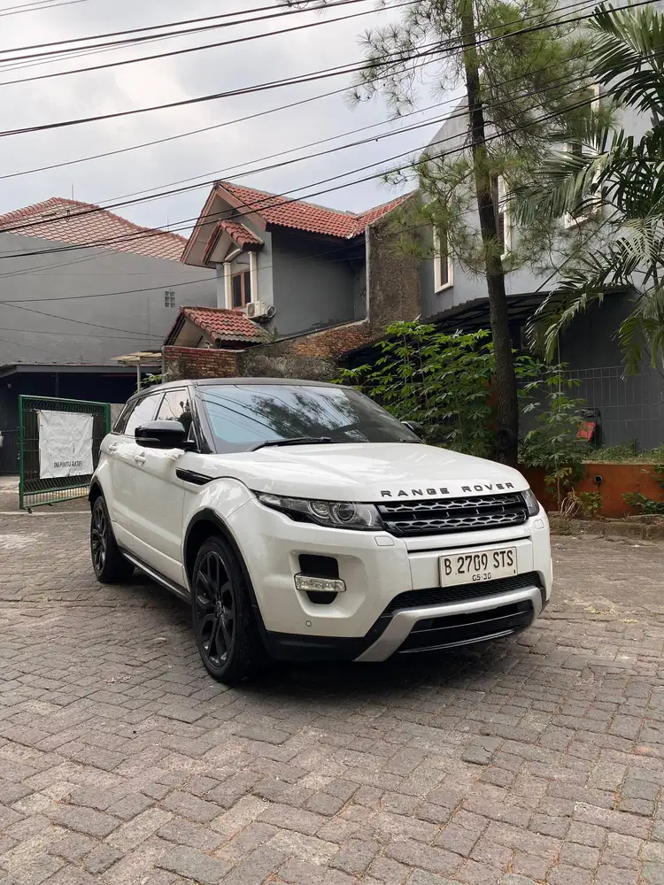 [MURAH]RANGE ROVER EVOQUE DYNAMIC WHITE 2012 PAJAK PANJANG!