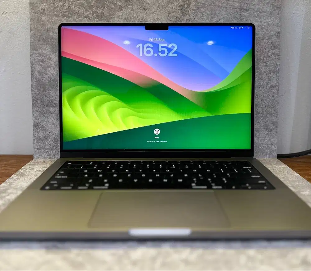 Macbook Pro 14 M1 Max 2021 /RAM 32GB / SSD 1 TB