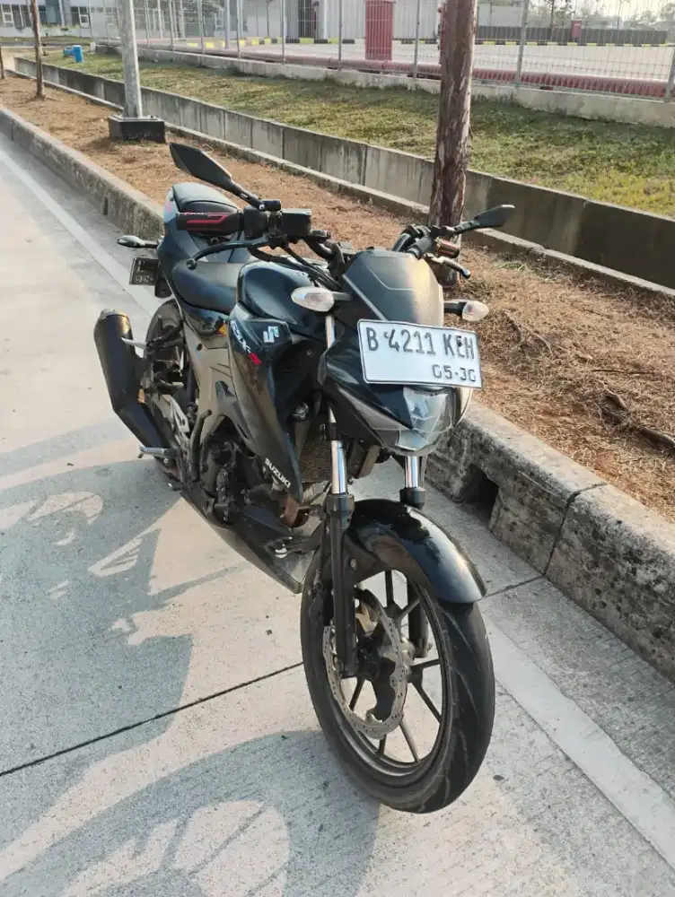 Suzuki GSX S 150 / S150