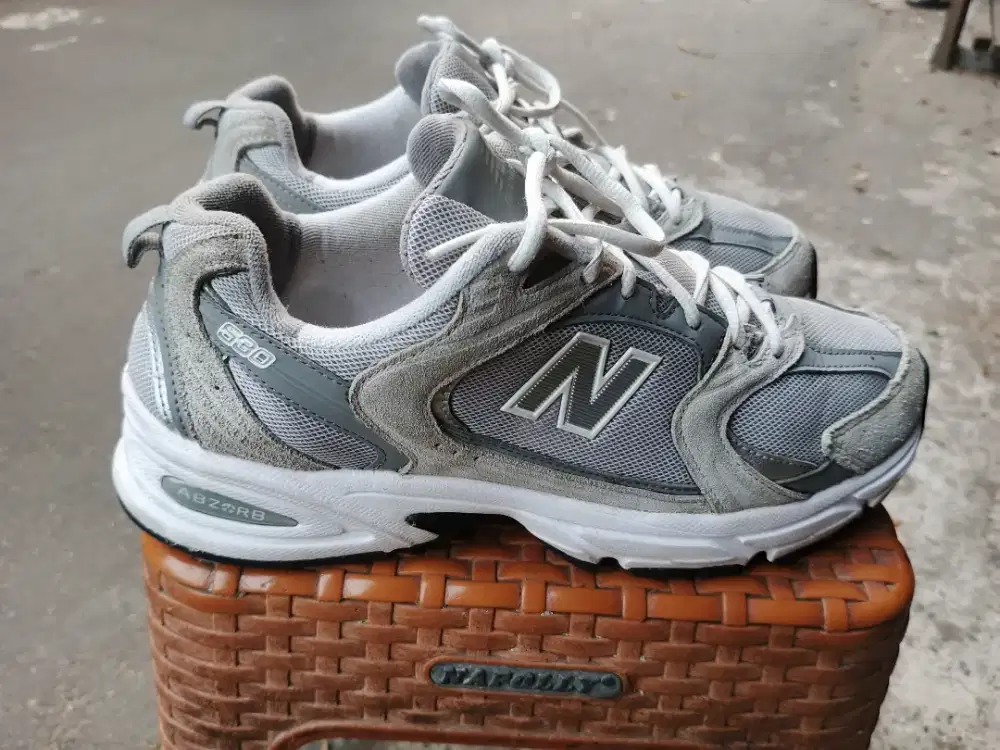 Jual Sepatu new balance 530 original size 43 bisa kirim bayar cod