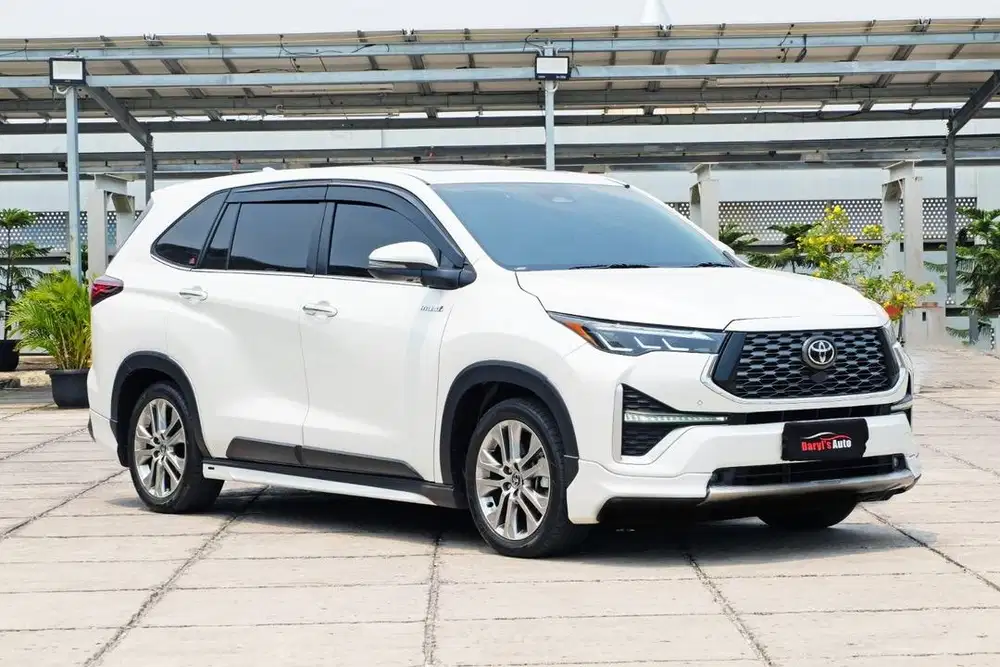 TOYOTA ZENIX Q 2.0 HYBRID MODELISTA 2025