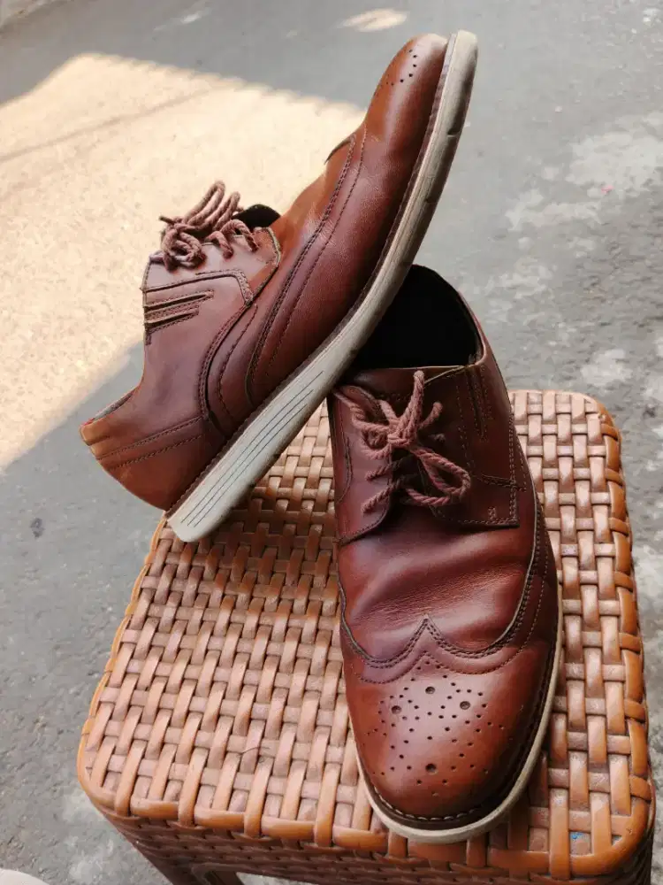 Jual Sepatu rock port Size 42 original bisa kirim bayar cod d tempat