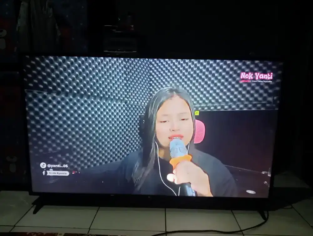 Di jual TV LG android 65 inci masih orisinil pabrik