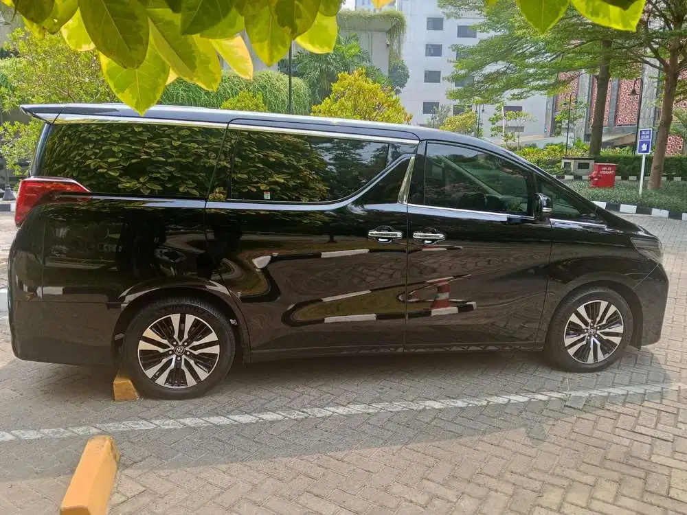 Toyota Alphard 2022 Bensin
