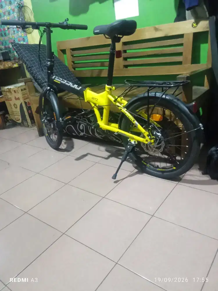Sepeda Lipat kondisi  97 % baru