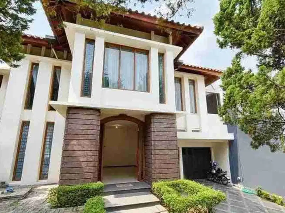 Rumah Luas di Setraduta Bandung Turun Harga