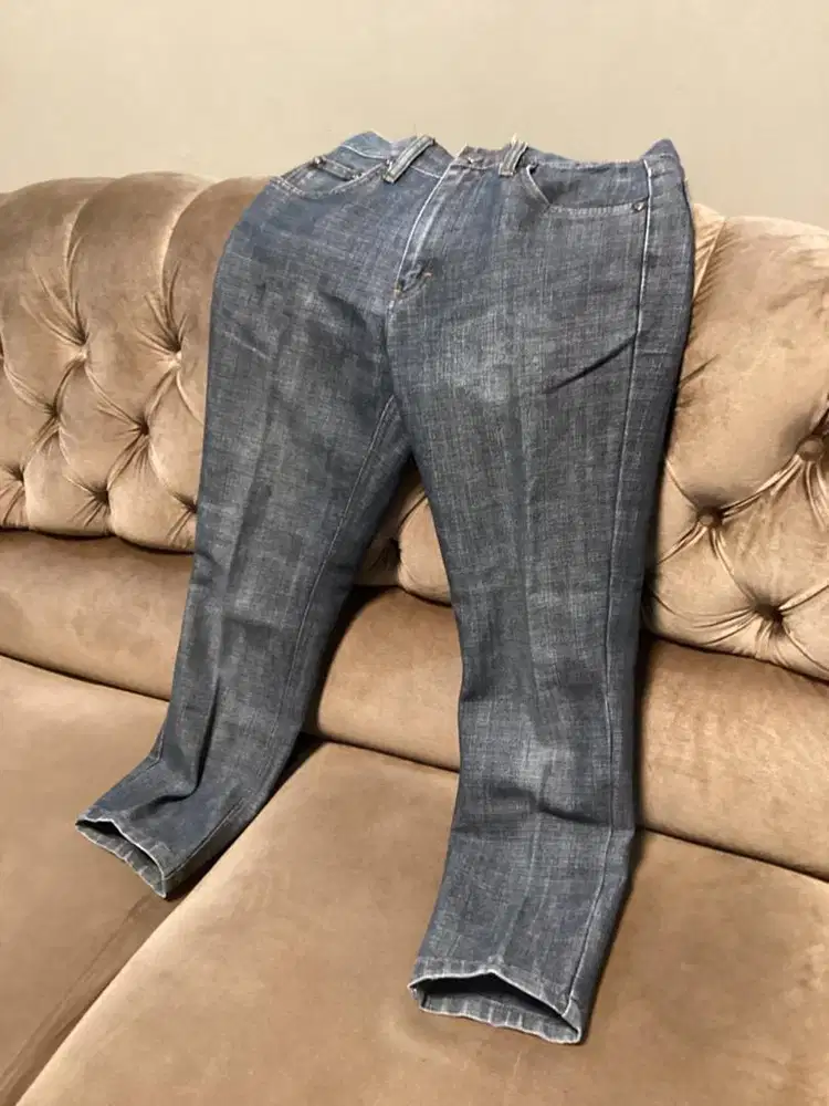 Celana jeans preloved