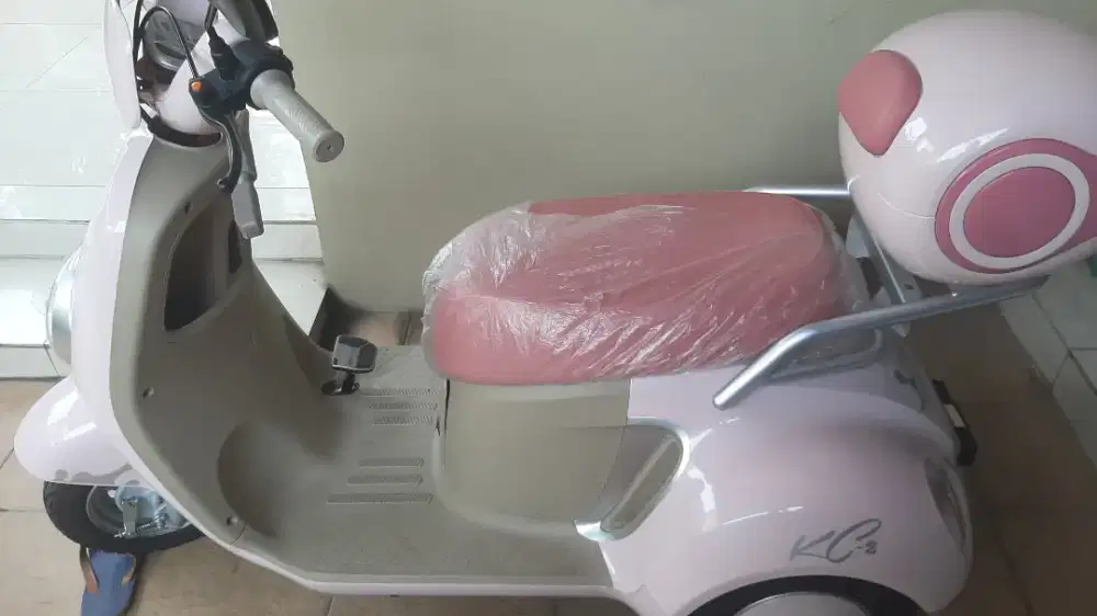Keeway ev k2c pink cantik