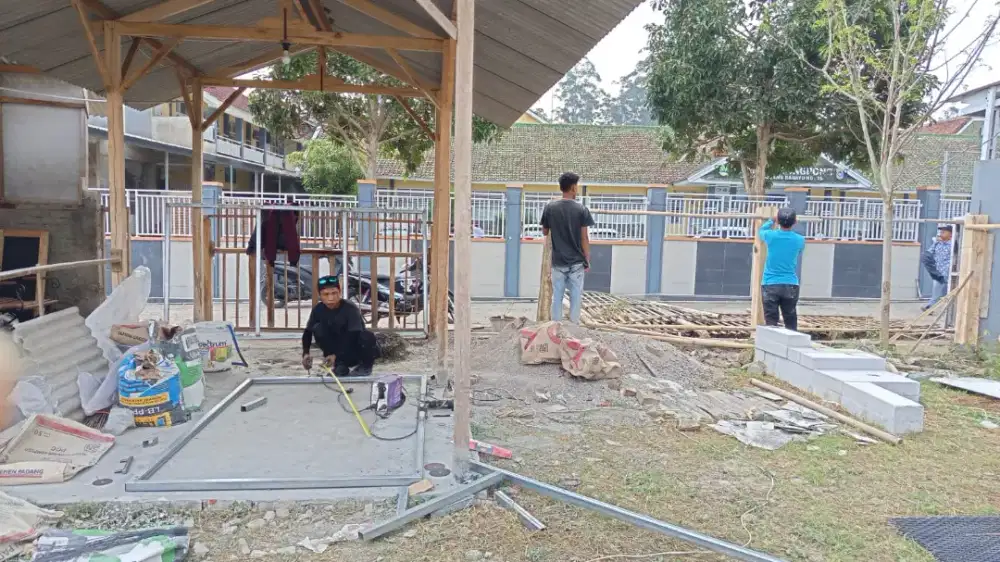 DICARI TUKANG BANGUNAN