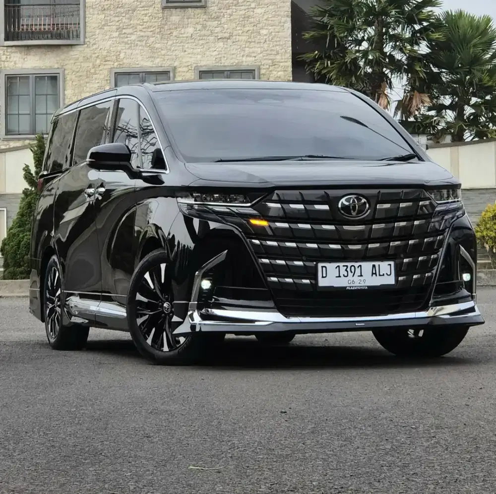 ALPHARD HYBRID MODELISTA TSS 2.5 AT 2024 KM 1.555 Perak Like New BDG