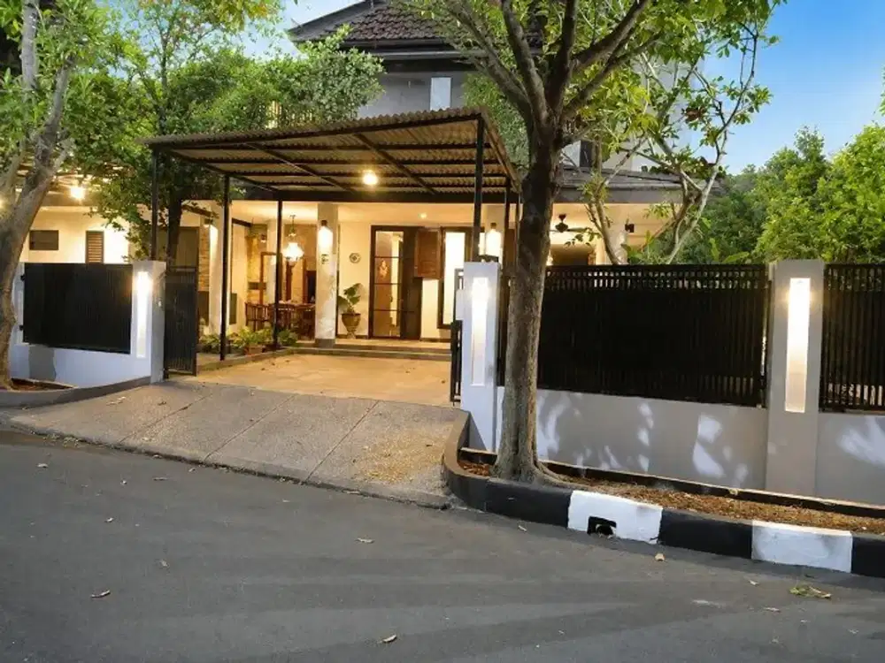 Dijual Rumah Hook 2 Lantai di Bumi Karang Indah Lebak Bulus Jakarta Selatan