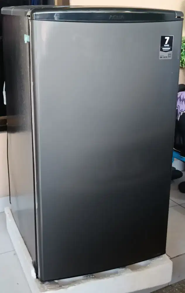 Dijual Kulkas Freezer Bekas ASI (AQUA)