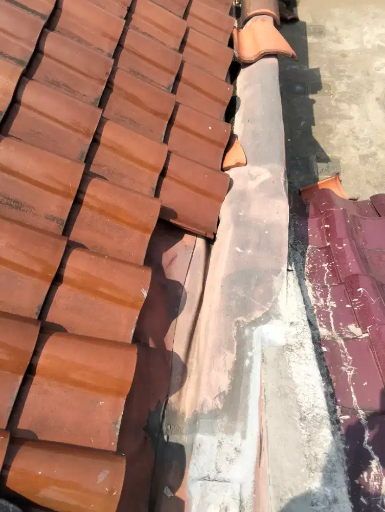 Tukang atap bocor ganti atap rumah renopasi